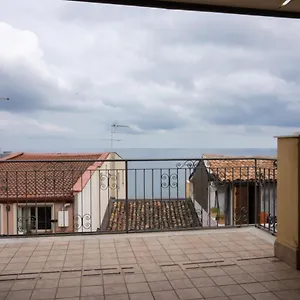 Nick & Santo's Holiday Homes R Appartamento