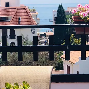 Sea View 2 Bedroom Vacation Appartamento